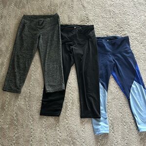 3 old navy active leggings pants.  Size M